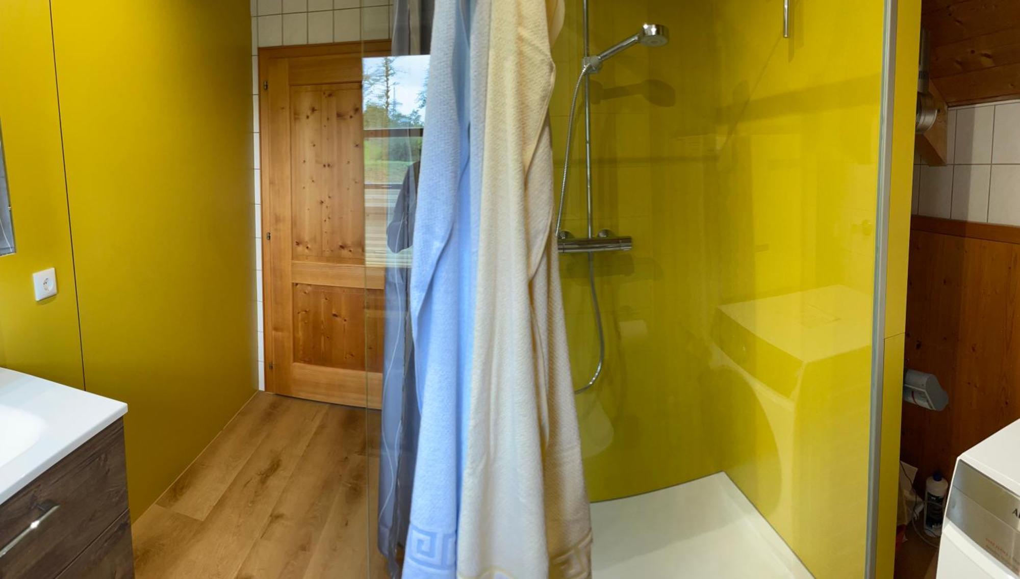 Neu Renoviertes 2Zi Appartment Im Dg 费尔德基希 外观 照片