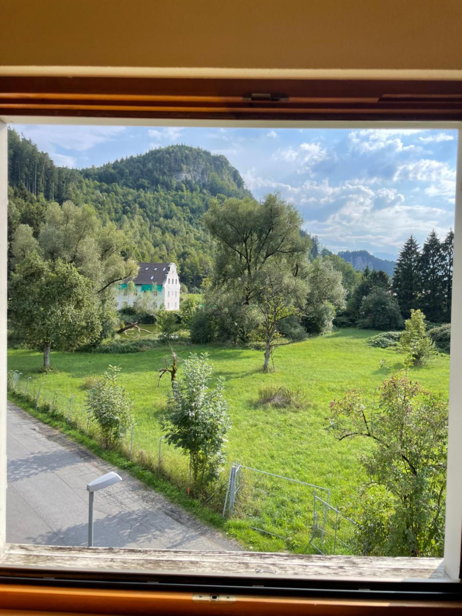 Neu Renoviertes 2Zi Appartment Im Dg 费尔德基希 外观 照片